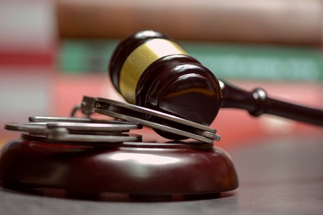 Unlicensed chiropractor headed to prison after defrauding insurers